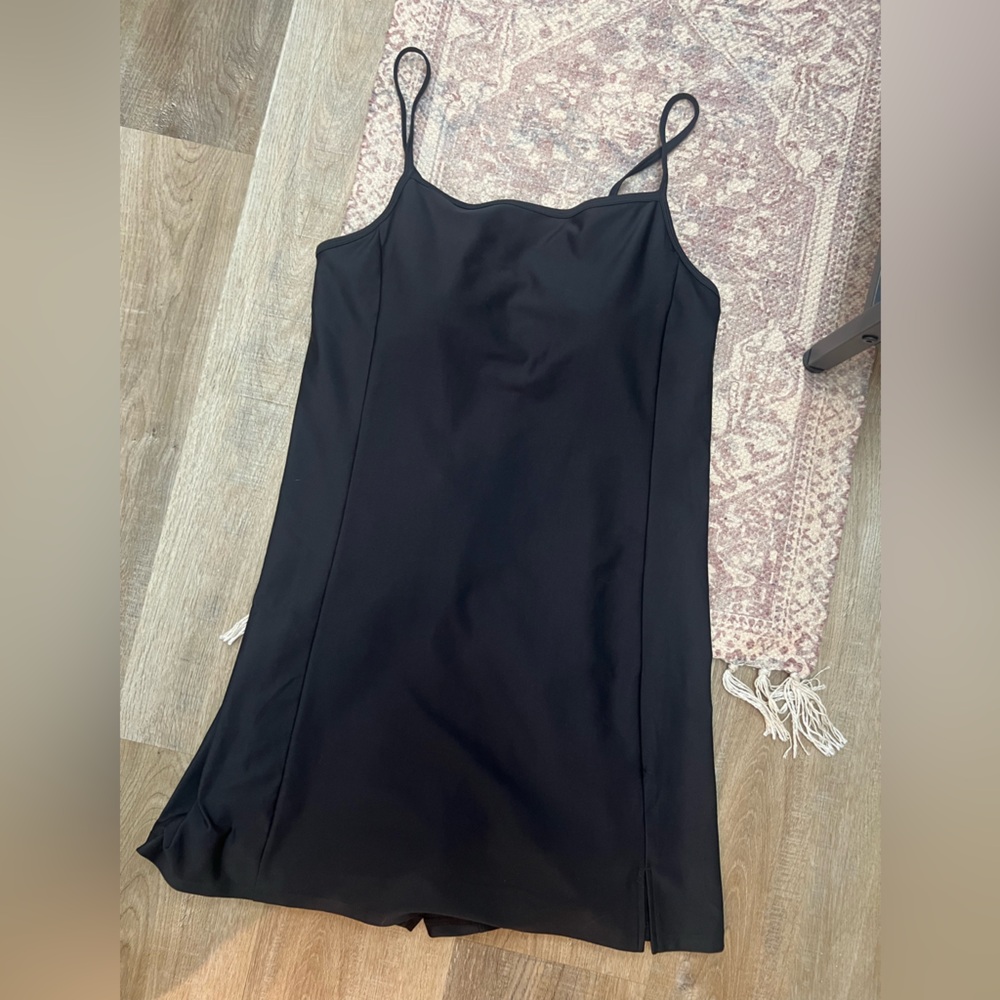 TRENDY OLD NAVY ACTIVE WEAR DRESS